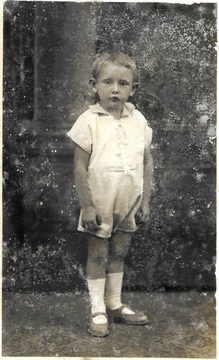 Deček Albert Karuza , cca1940